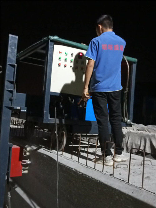 興義隧道內(nèi)部墻體鑿毛機(jī)載式鑿毛機(jī)今日快訊